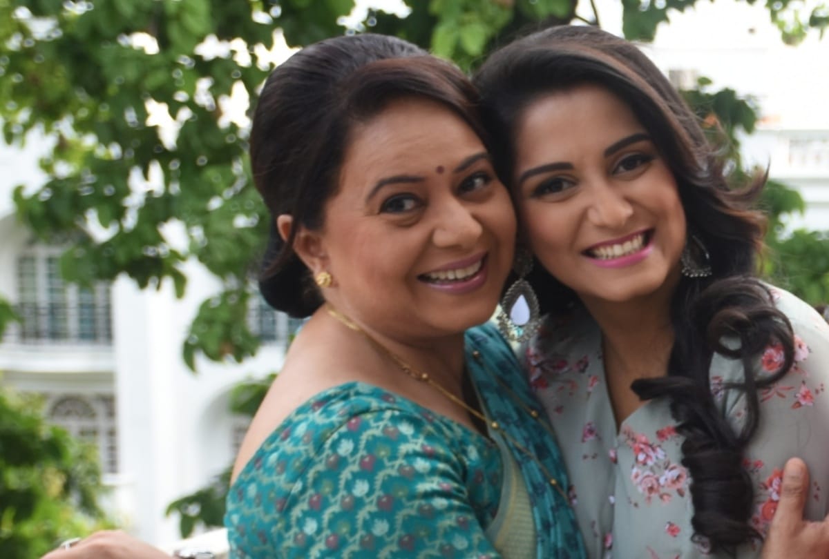 film actress neelu vaghela and aditi deshpande in lucknow