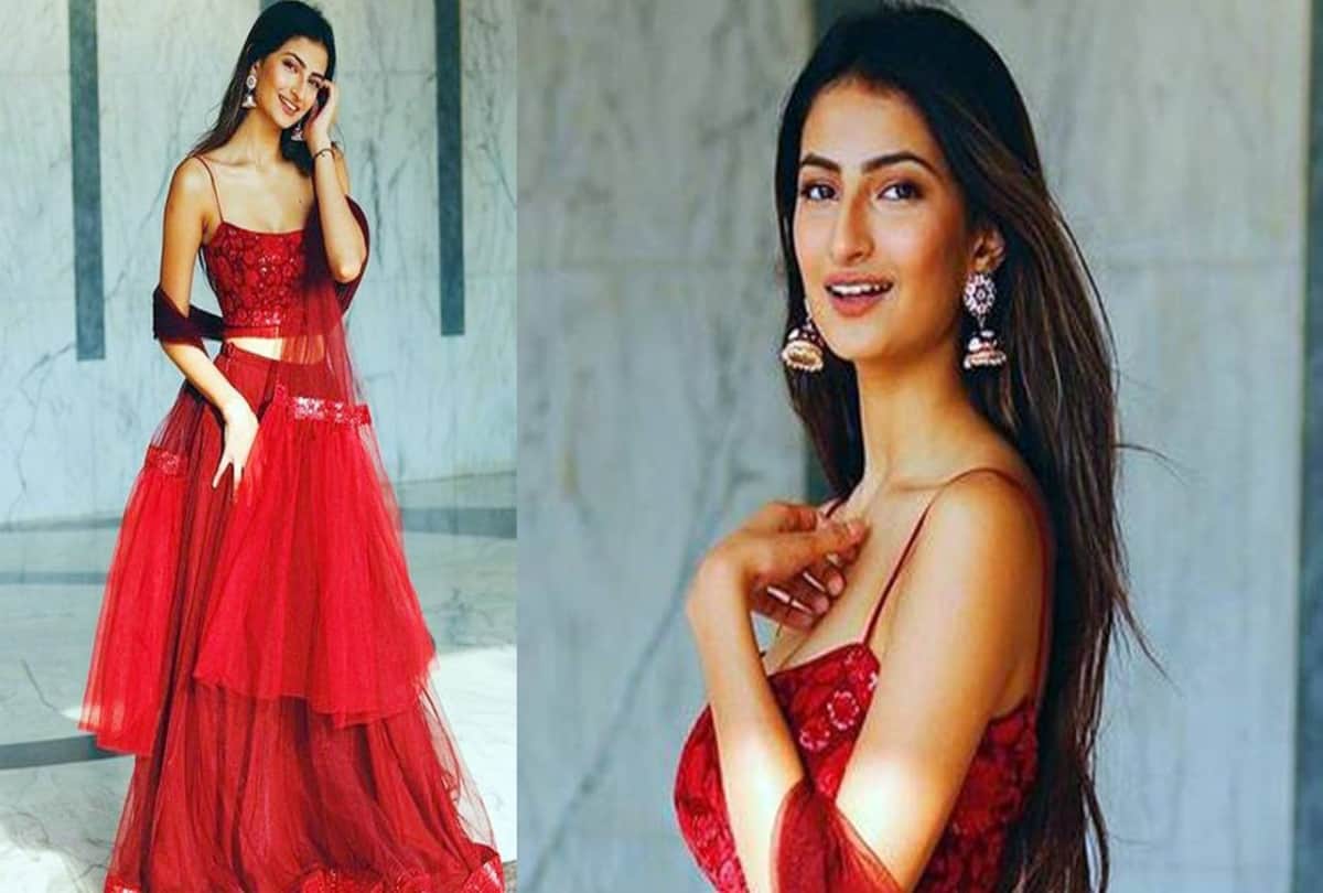 Television actress Shweta Tiwari calls daughter Palak Tiwari debut news baseless