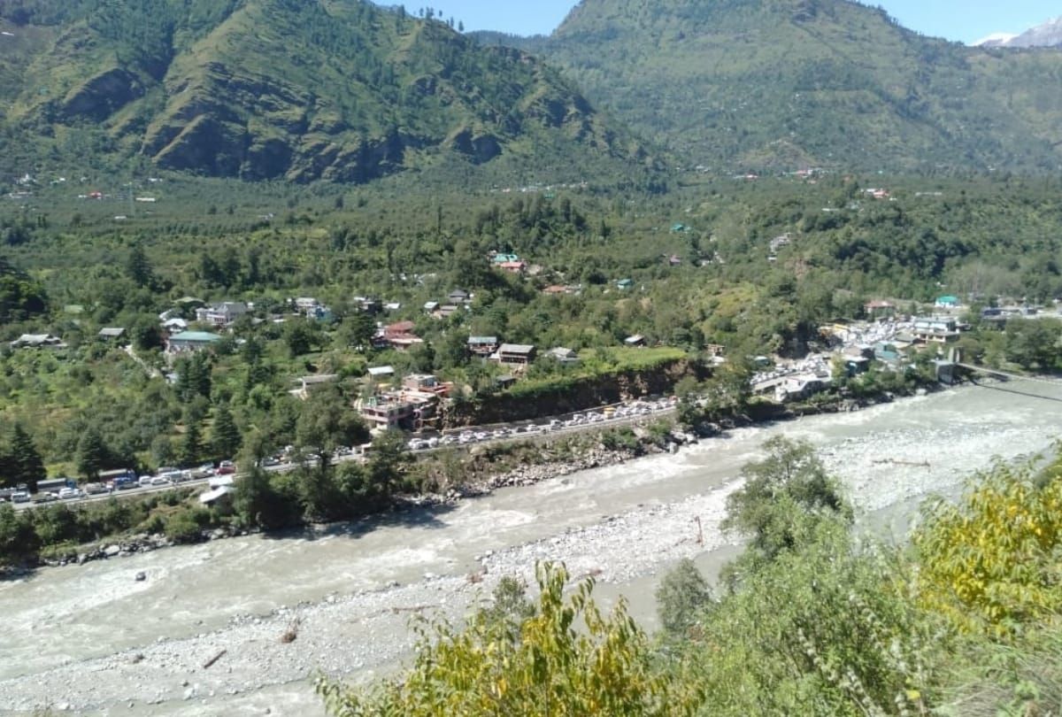 रायसन पुल क्षतिग्रस्त, कुल्लू से मनाली आज पुल से न करें सफर