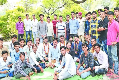 Youth left samajwadi party and joins Secular morcha