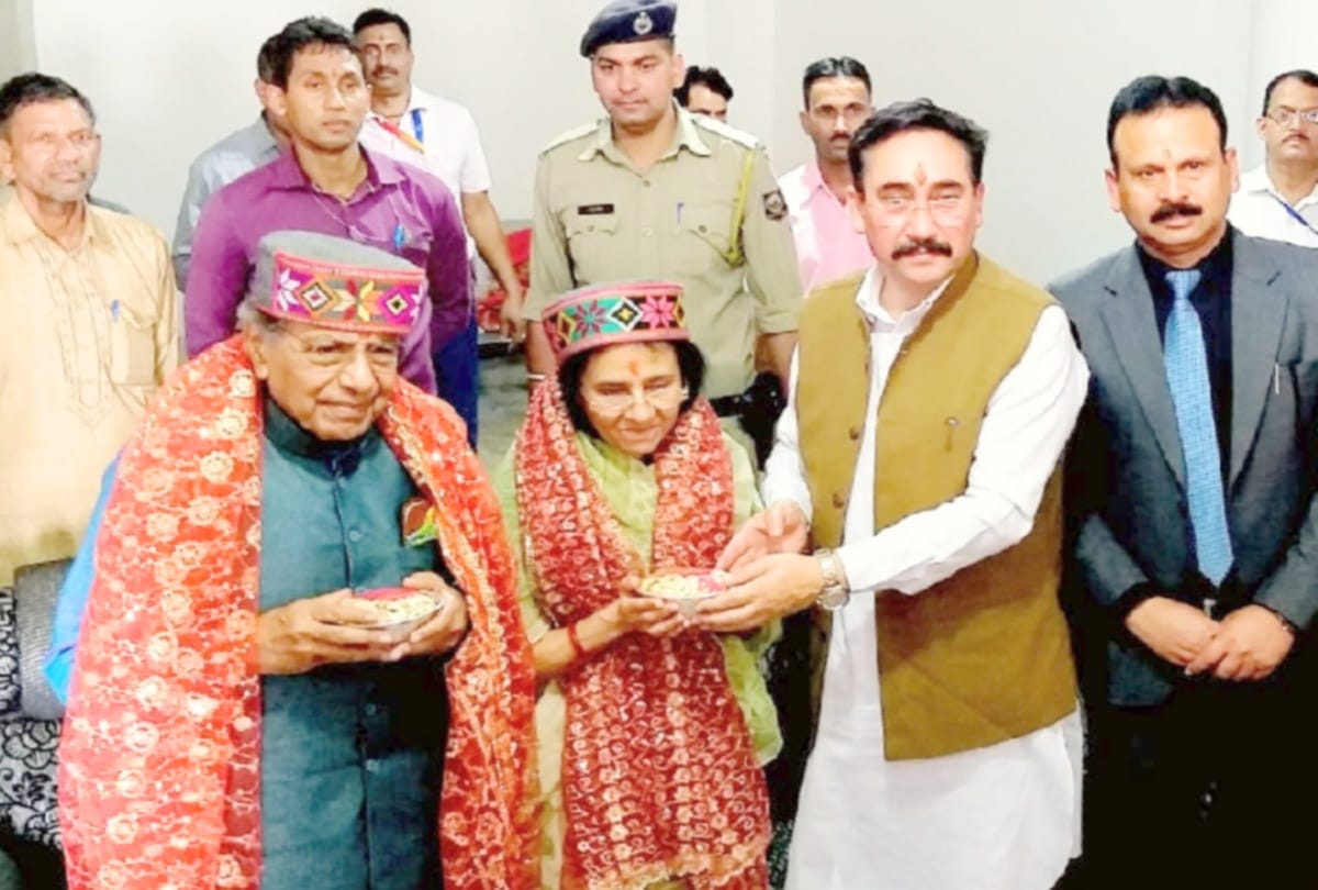 22 member team of the Finance Commission visited Jwala' ji temple kangra