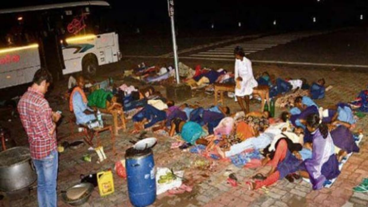 Car crushes homeless man in Kashmiri Gate, Delhi