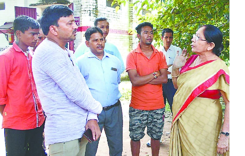 Villagers intervene in gas agency manager
