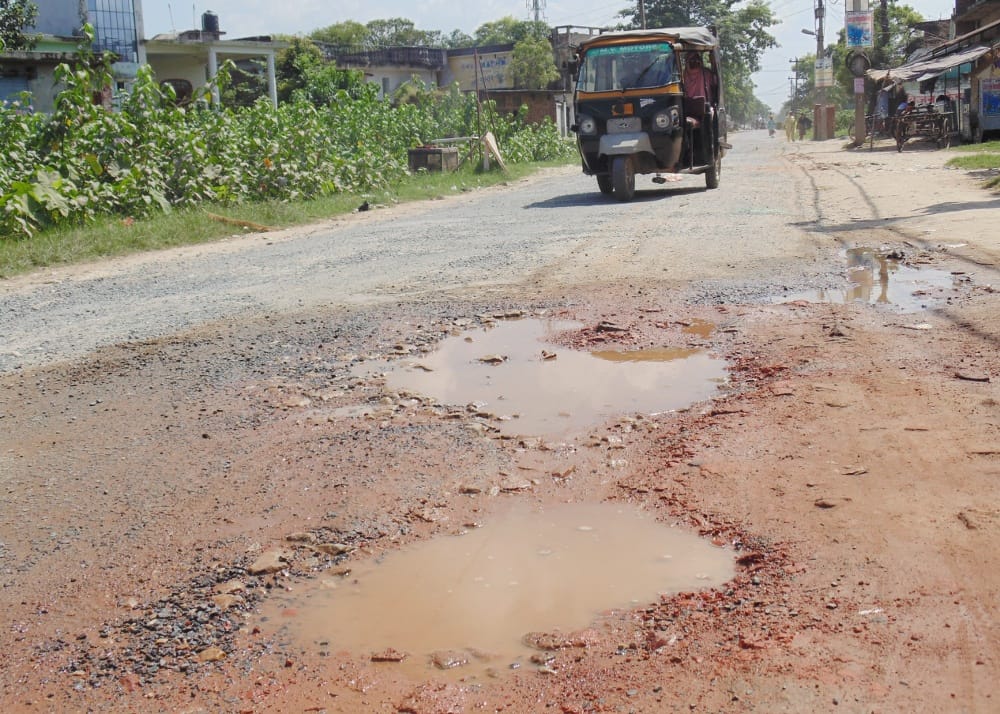 The road to the forests associated with the city is rotten.