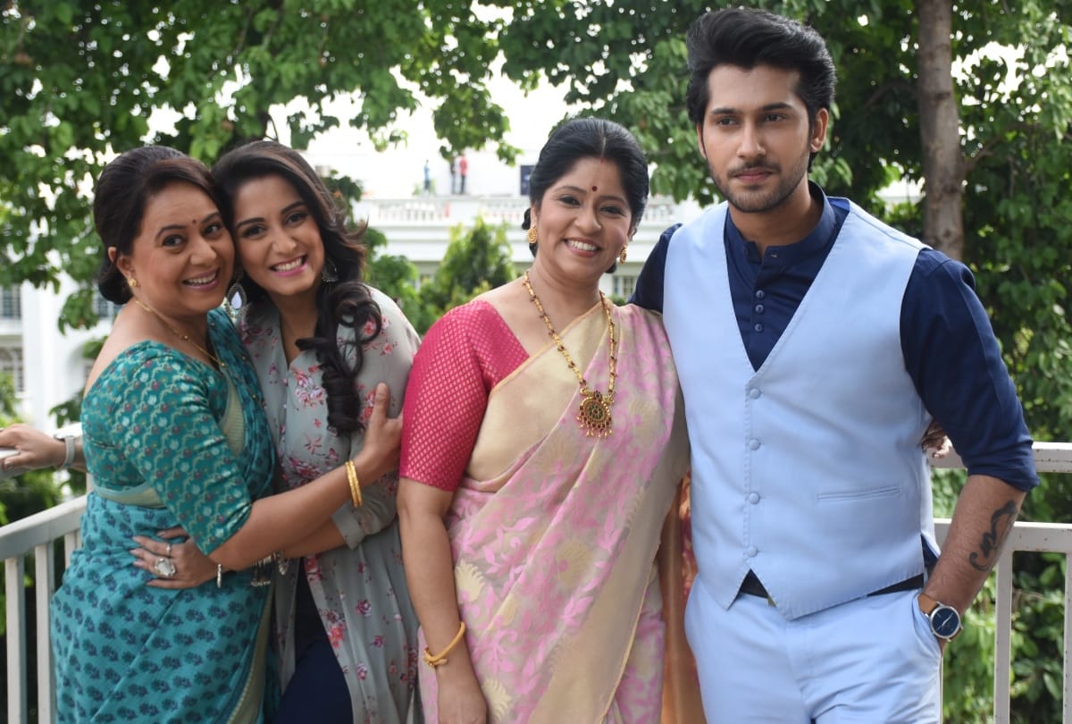 film actress neelu vaghela and aditi deshpande in lucknow