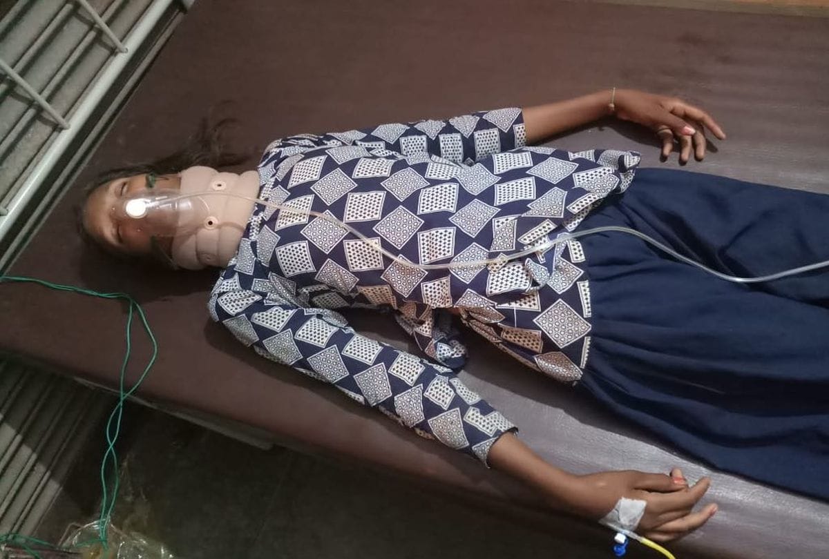 drunken father brutally beaten to daughter in agra