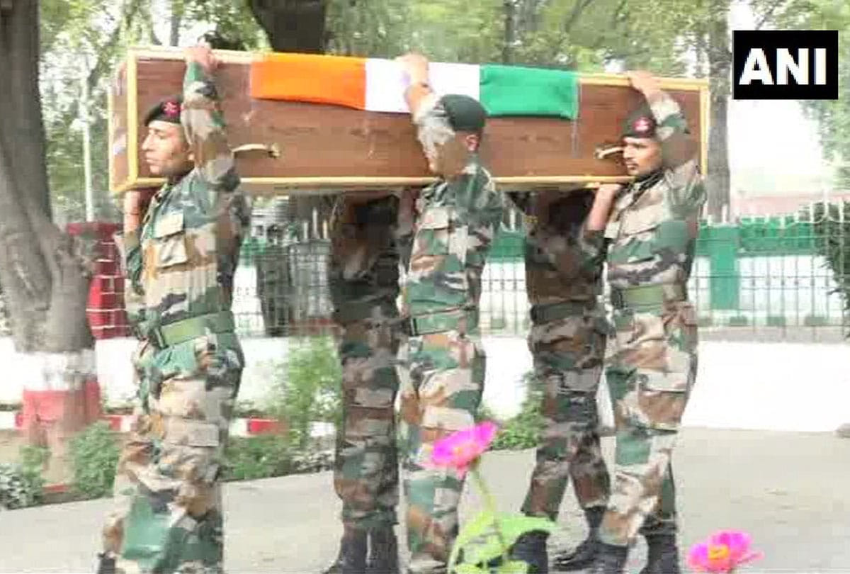 indian army pays tribute to soldier happy singh who got martyred in anantnag encounter jammu kashmir