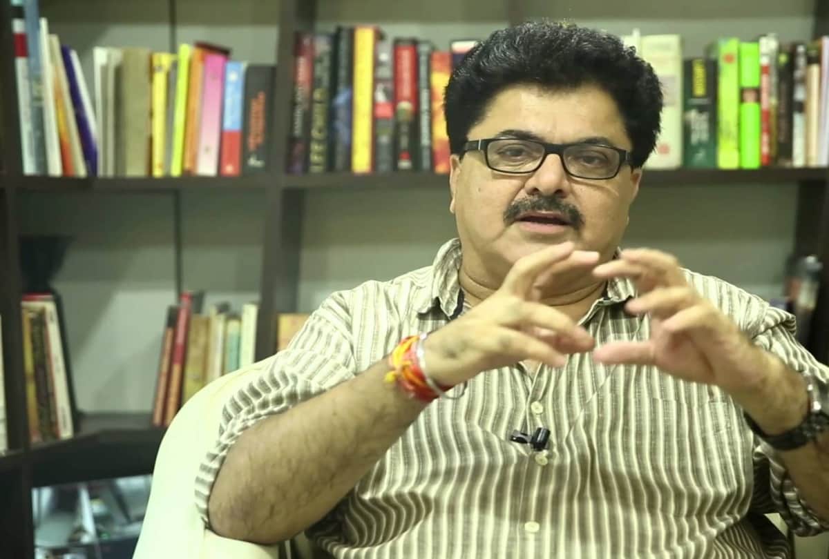 sonam kapoor and ashok pandit argued on aligarh case