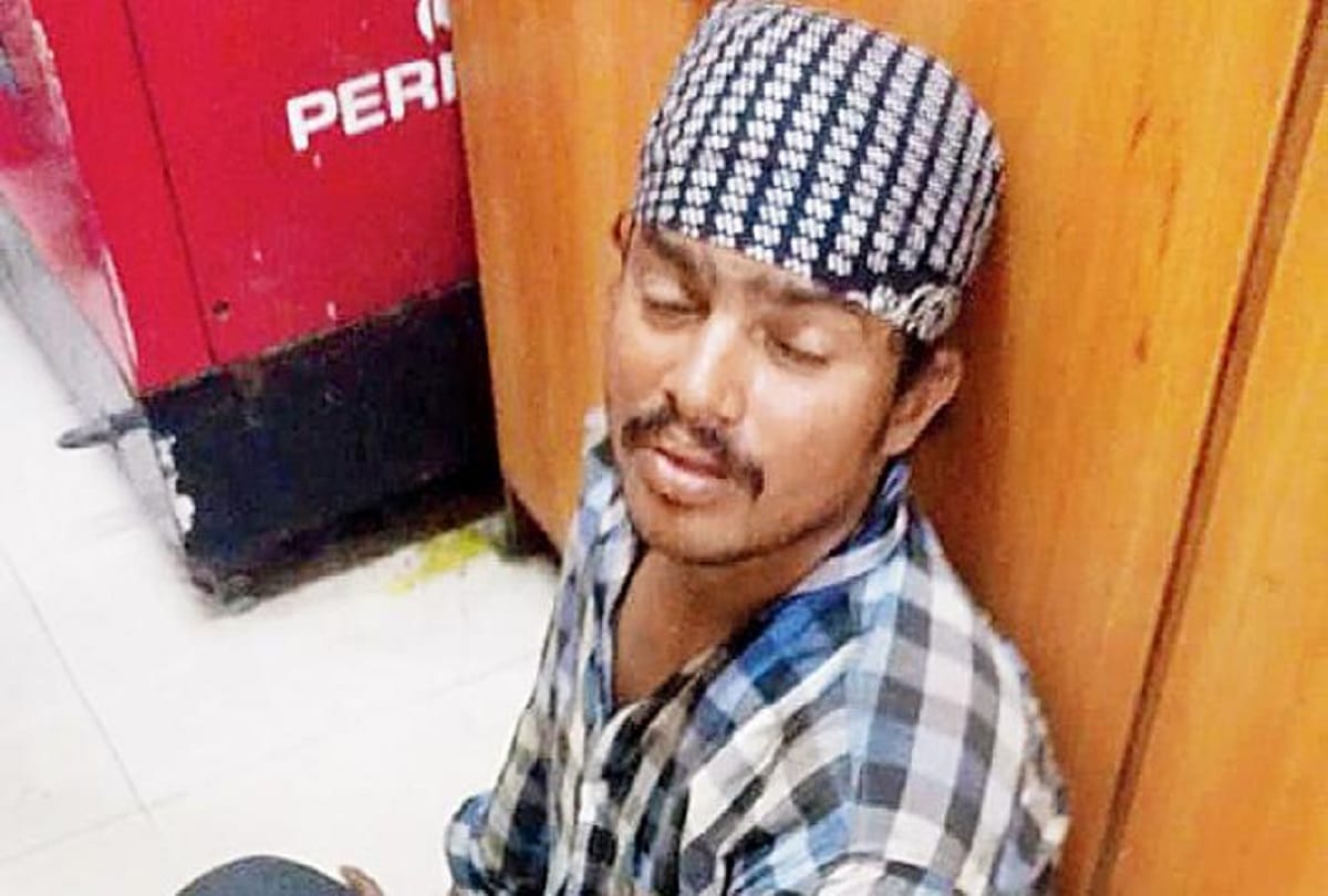 student was allegedly molested by drug addict at Mumbai Churchgate railway station