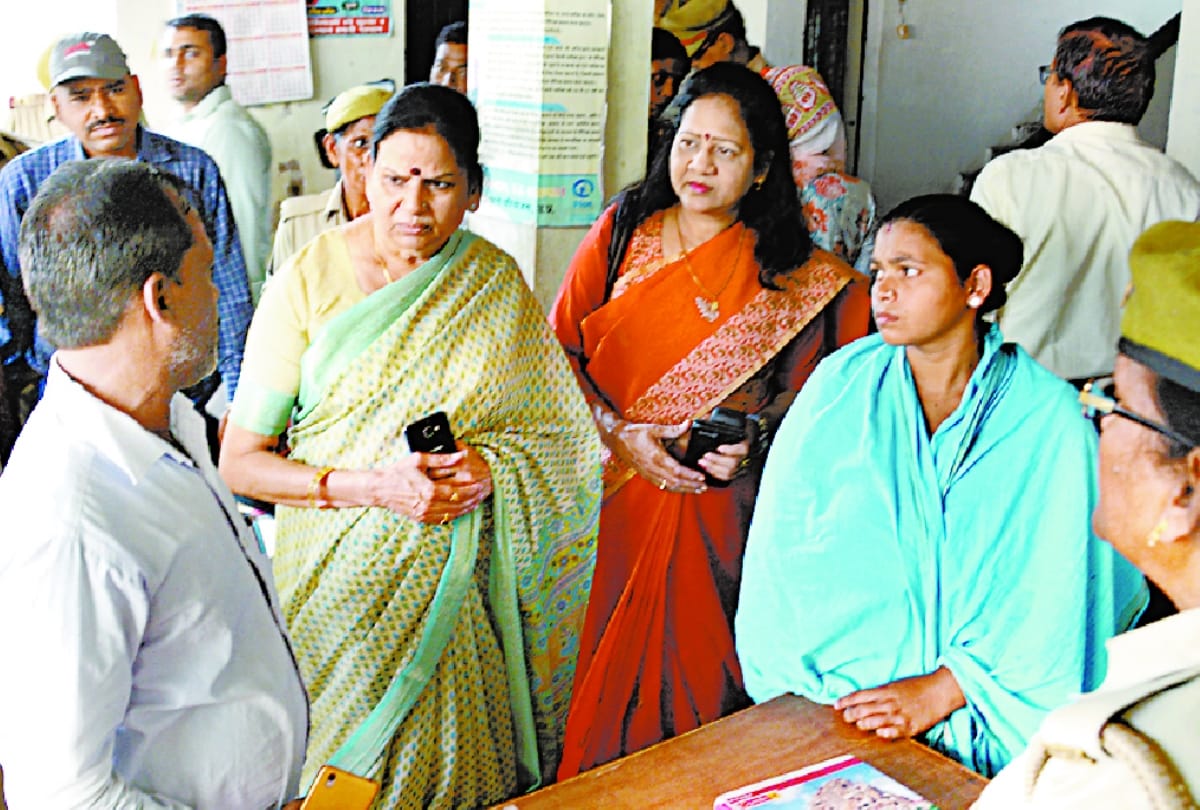 Chairperson of State Women Commission inspected women's police station