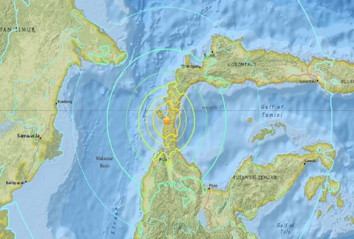 A 7.5 magnitude quake struck Indonesia, brief tsunami warning