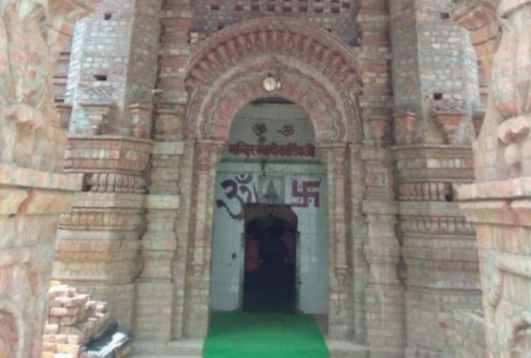 Womens do not enter the Kartikeya temple of Pehova in haryana