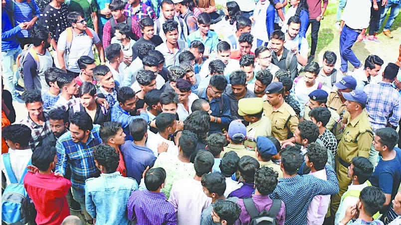 Students fiercise on bike seizing, sabotage on campus