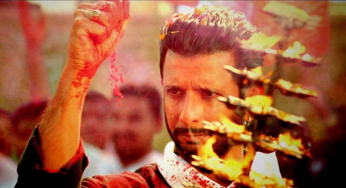 Shrman joshi searching his missing sister in streets of varanasi