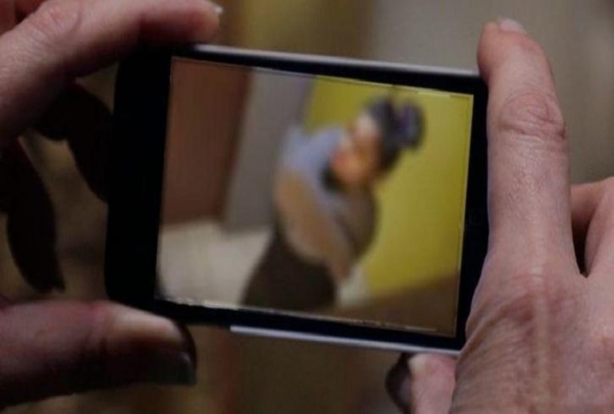 man wants to be illicit relationship with his frientds wife in pune