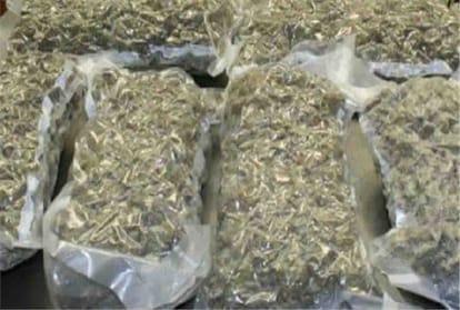 three smuggler arrested with 25 kg ganja