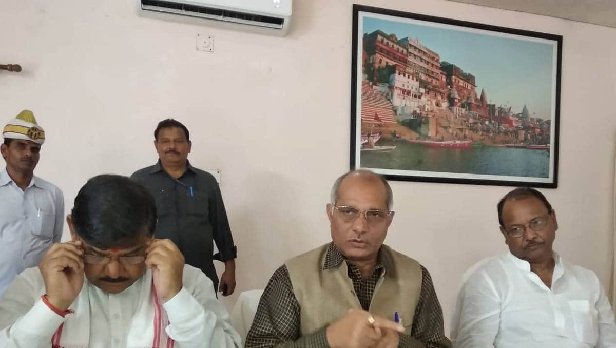 Minister dharmpal singh gave disputed statement on vivek tiwari murder case
