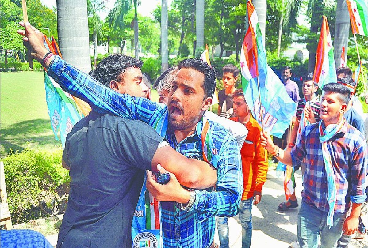 NSUI activists create ruckus at University campus