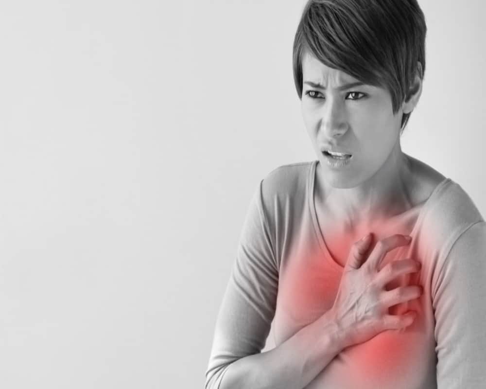 what causes chest pain How do I know if my chest pain is serious