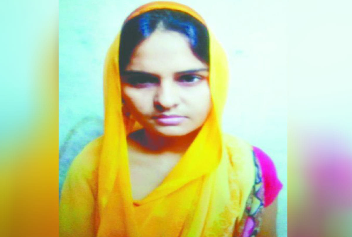 RSS worker's wife commits suicide in firozabad