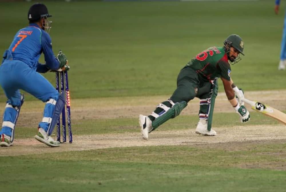 MS Dhoni affect 800 dismissals in international cricket after mark boucherand adam gilchrist