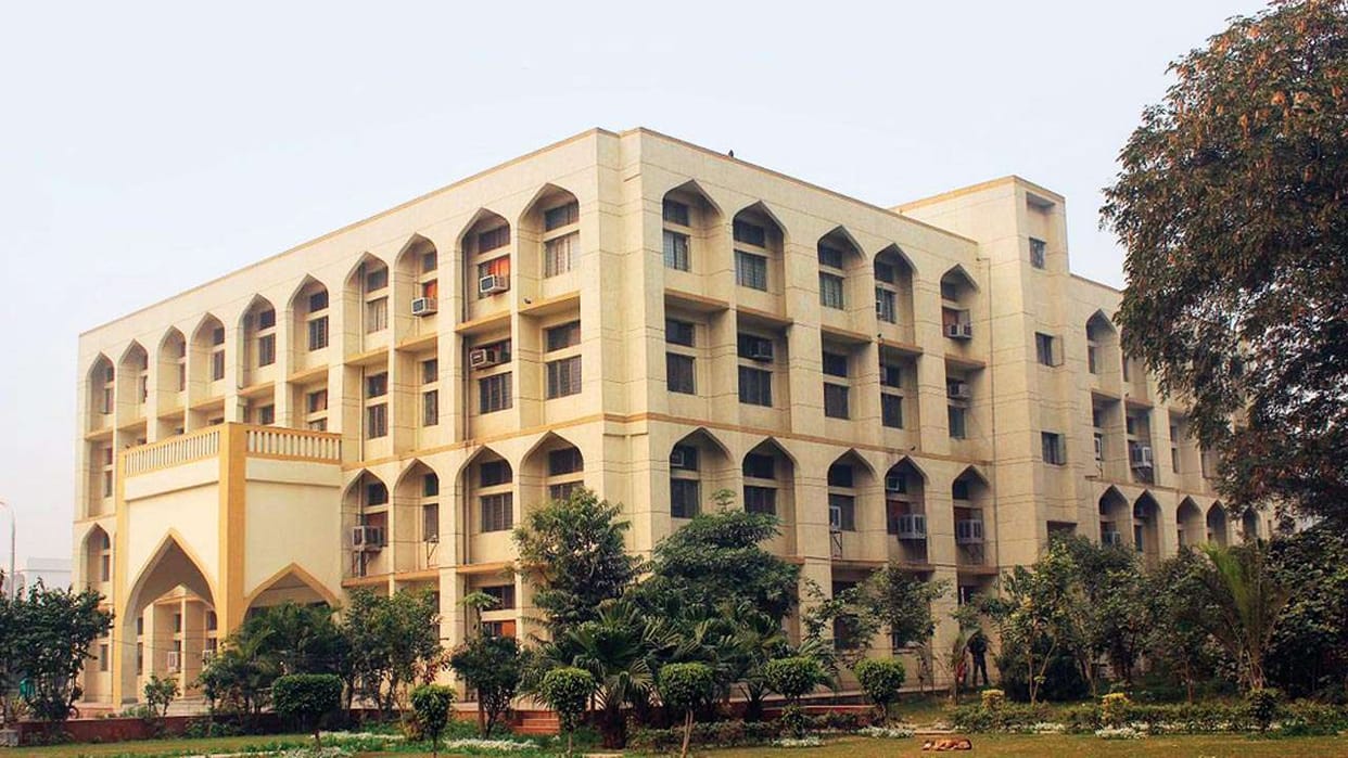Jamia Board: In the tenth examination, daughters excel in the first three places