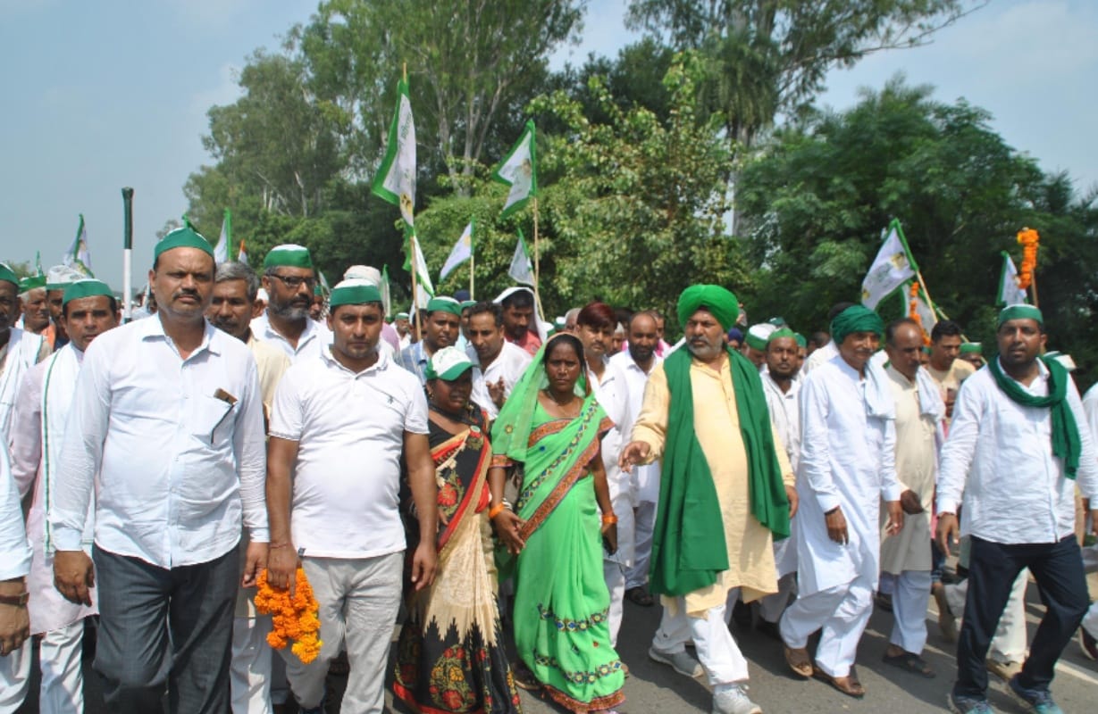 Bhakiyu Kisan Yata: farmers are moving ahead for their rights with hukka and turban