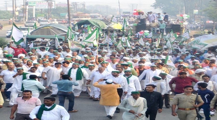 Kisan Kranti Yatra from Meerut departs for Delhi