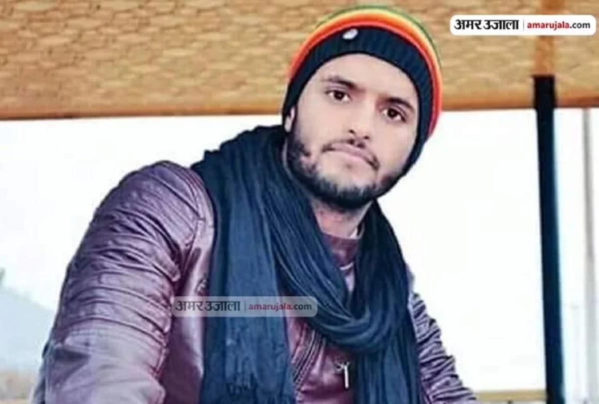 spo escape with seven ak 47 rifles and pistol was touch with Pakistan