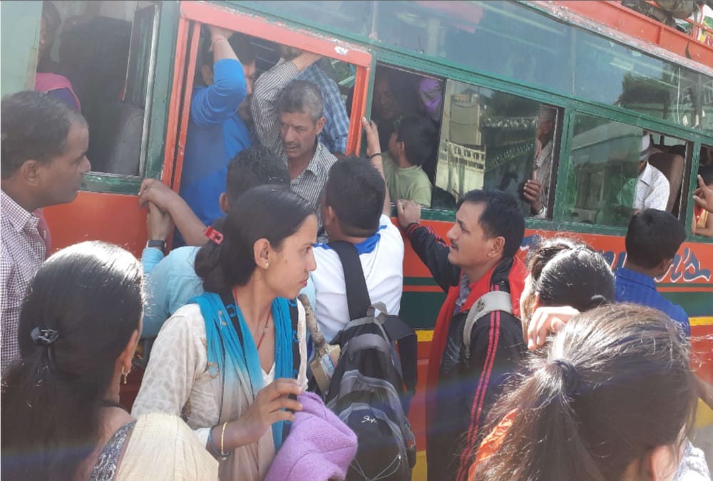 Taxi Union strike pilgrims face problem for Bus in uttarakhand