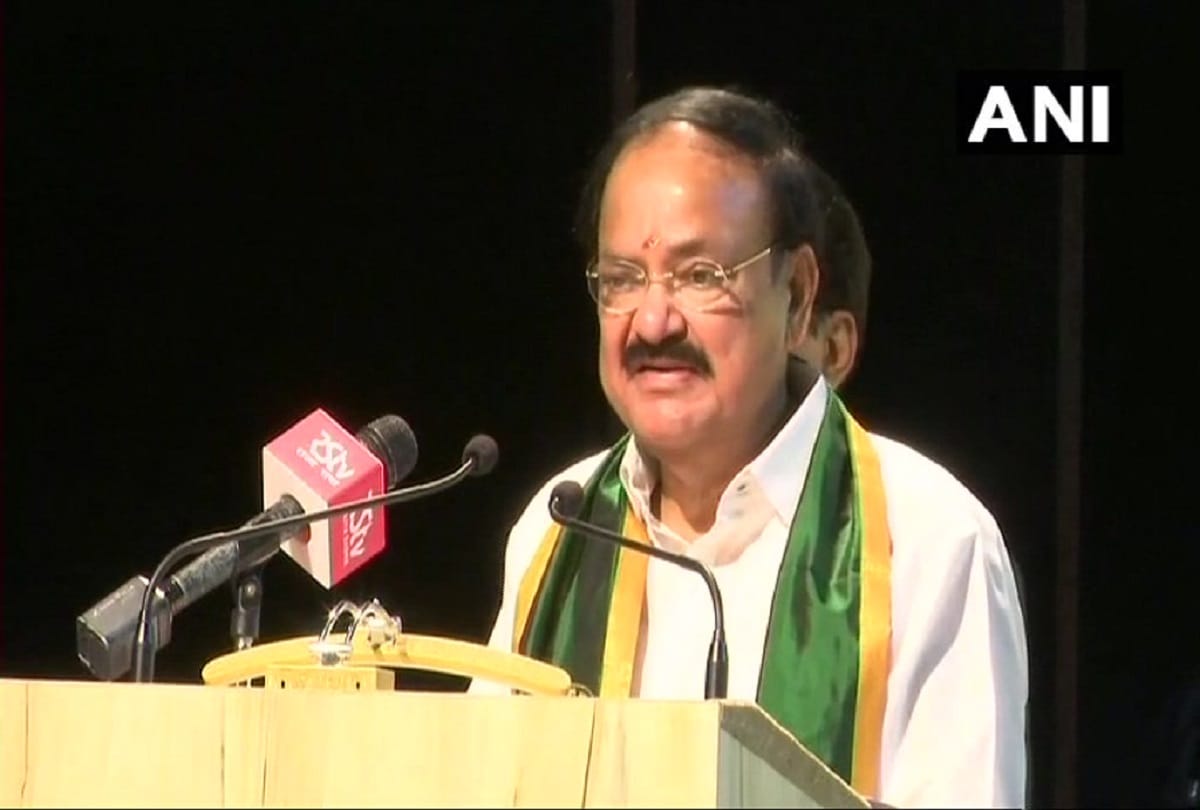 venkaiyah naidu in lucknow on 5 april.