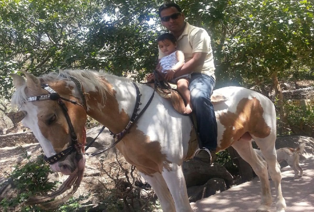 interesting facts about vivek tiwari personal life and his family