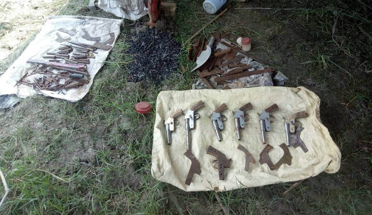 Azamgarh police raid in illegal arms factory