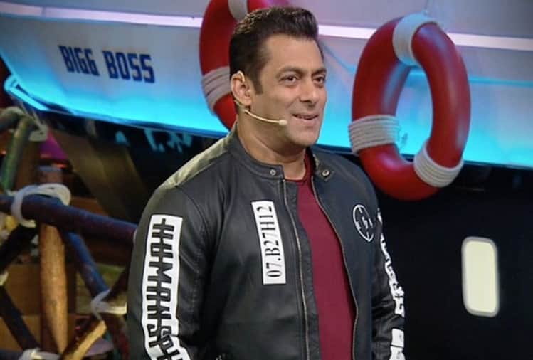 Bigg Boss 12 Dipika Kakar and Deepak Thakur throw cupcakes on Anup jalota and Saba Khan