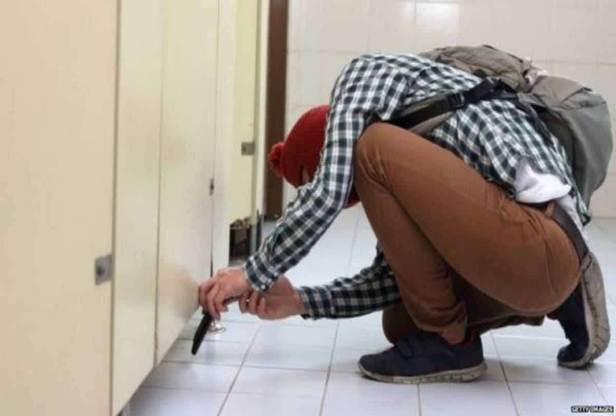 Know How to protect yourself from hidden cameras
