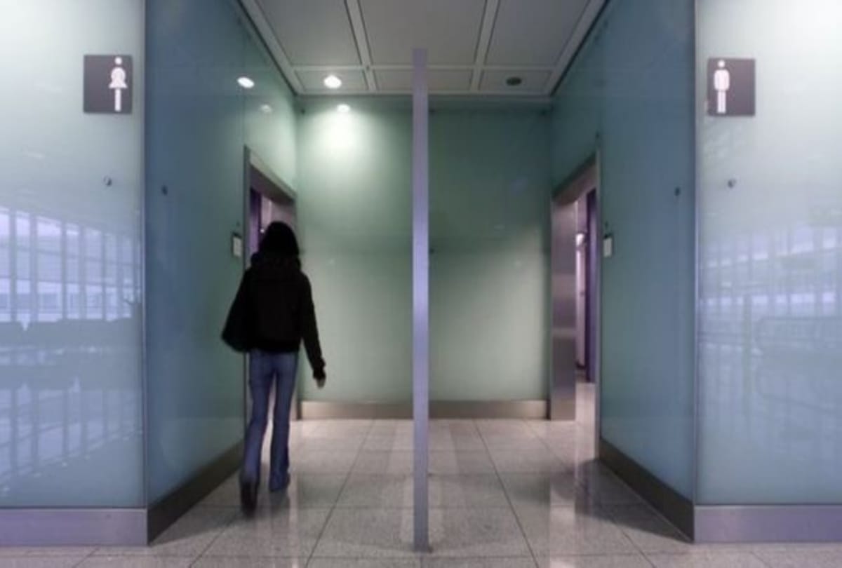 Know How to protect yourself from hidden cameras
