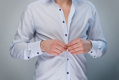 Why Men's and Women's Shirts Button up on Different Sides