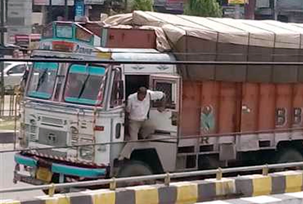 Truck driver beaten by the police