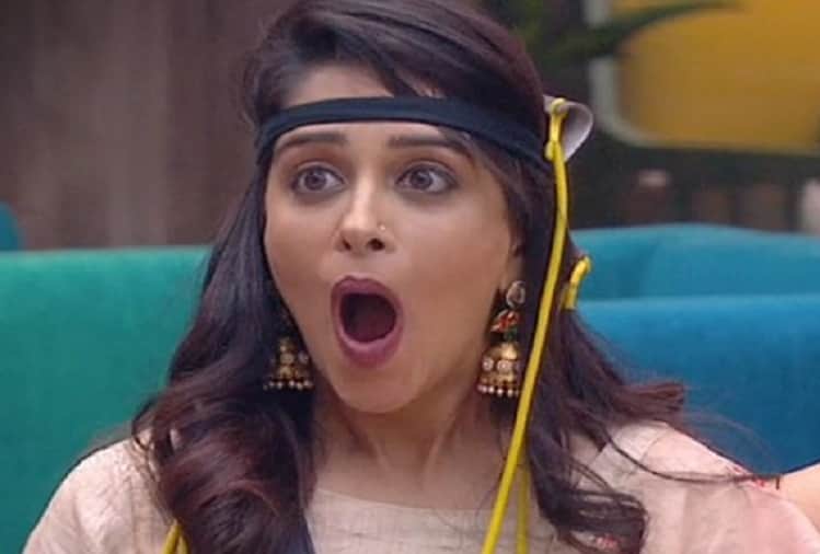 Bigg Boss 12 Dipika Kakar and Deepak Thakur throw cupcakes on Anup jalota and Saba Khan