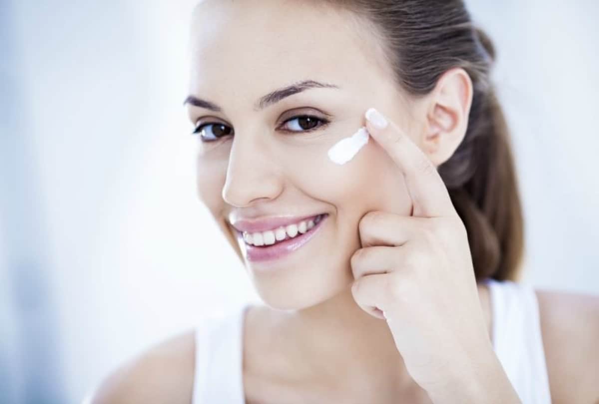 New year 2018 Get young and fair skin with Red Wine
