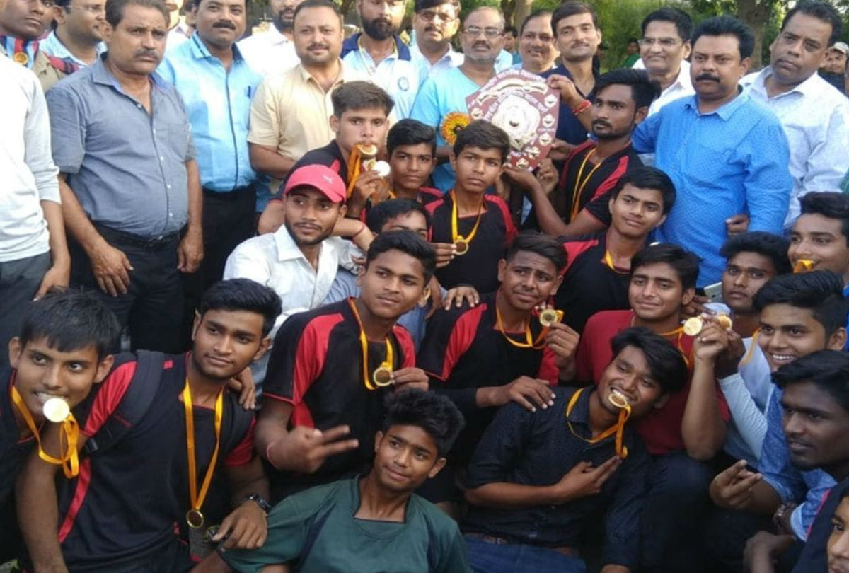 Maharaja Agrasen Inter College wins District Handball Championship