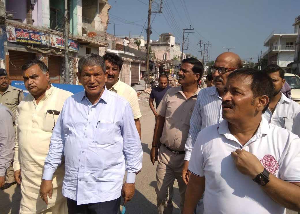 harish rawat meet with public in dehradun