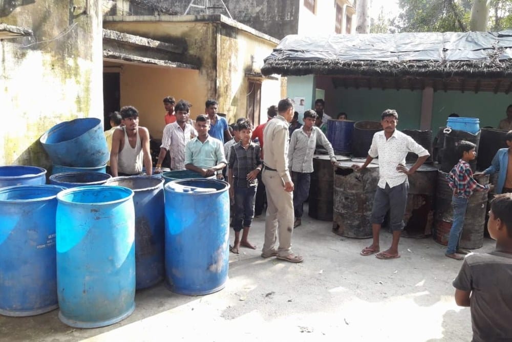 Raw alcohol seized in sultanpur haridwar