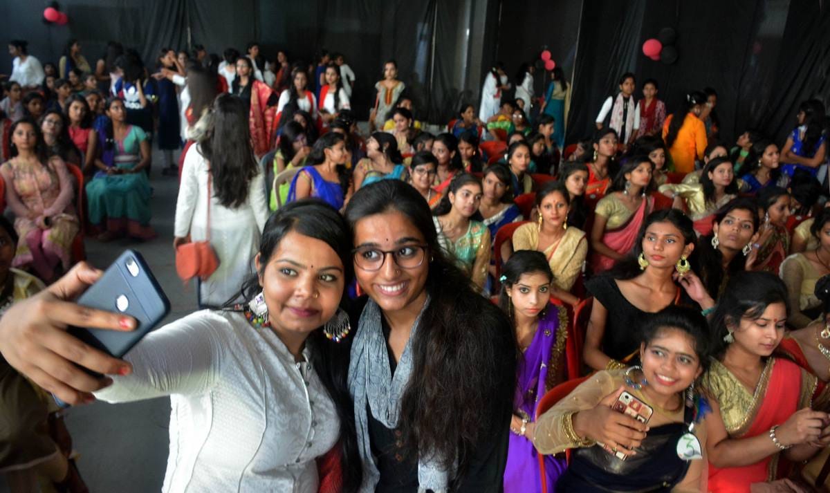 College girl student enjoy fresher party see photos