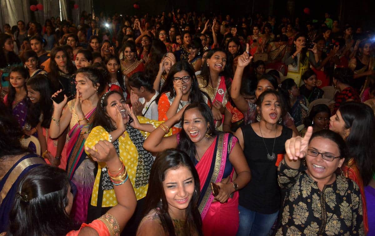 College girl student enjoy fresher party see photos