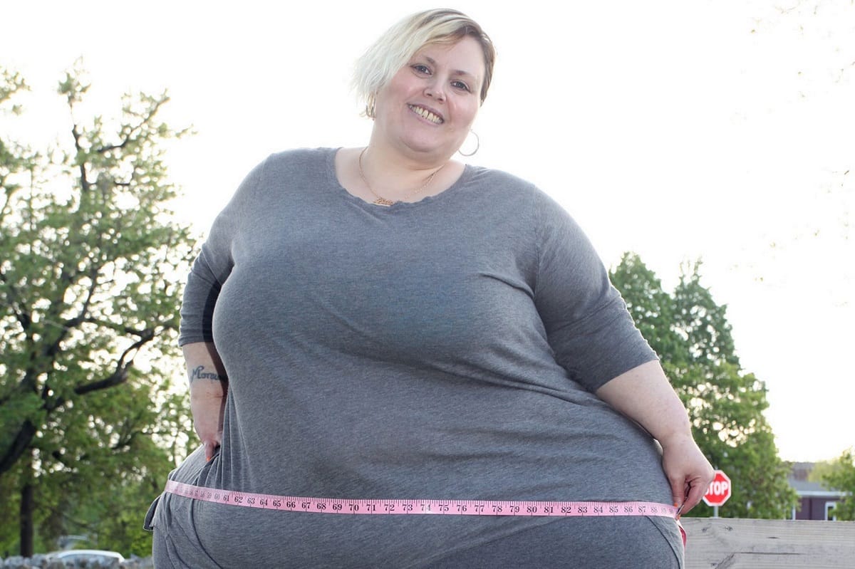this model earn a lot because of her obesity