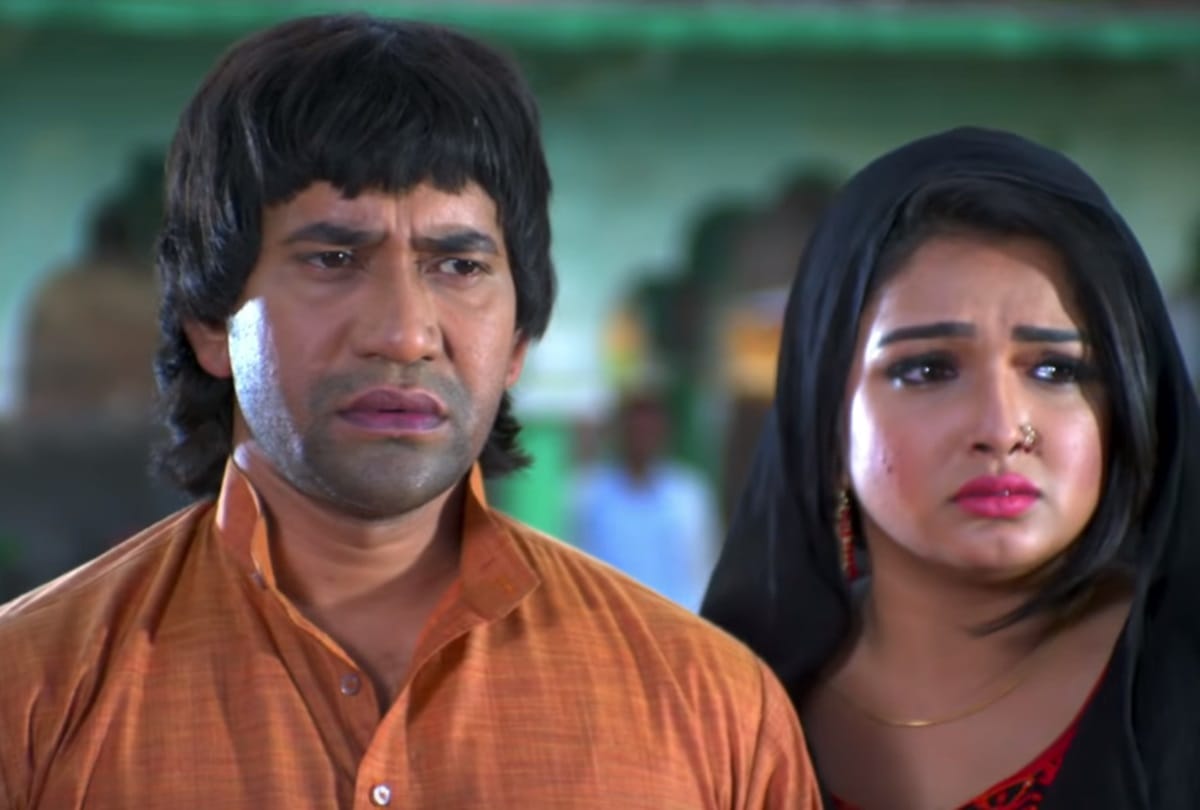 Dinesh Lal Yadav aka Nirahua Aamrapali Dubey Border Film goes viral on internet