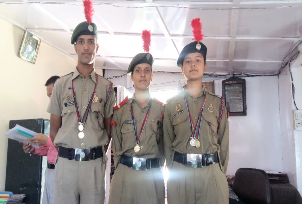 NCC cadets of Himachal won gold medal at the National Camp