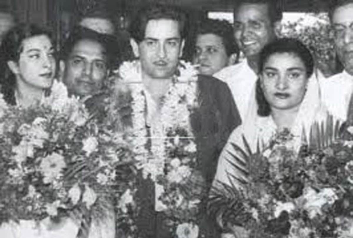 Rani Mukerji and Karan Johar Trolled For Laughing At Krishna Raj Kapoor Funeral