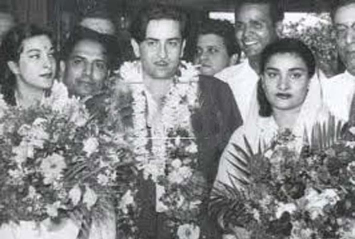 krishna kapoor Bone Immersion in ganga at haridwar